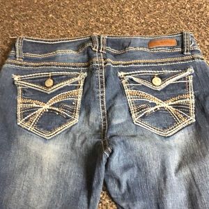 Wallflower Stretch Jeans